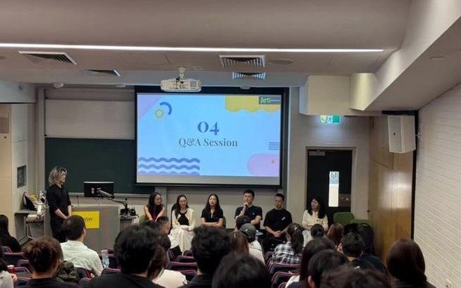 Panel of industry professionals answering student questions at an AWS UNSW roundtable